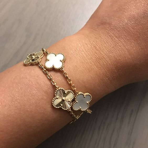 LUCKY CLOVER BRACELET GOLD