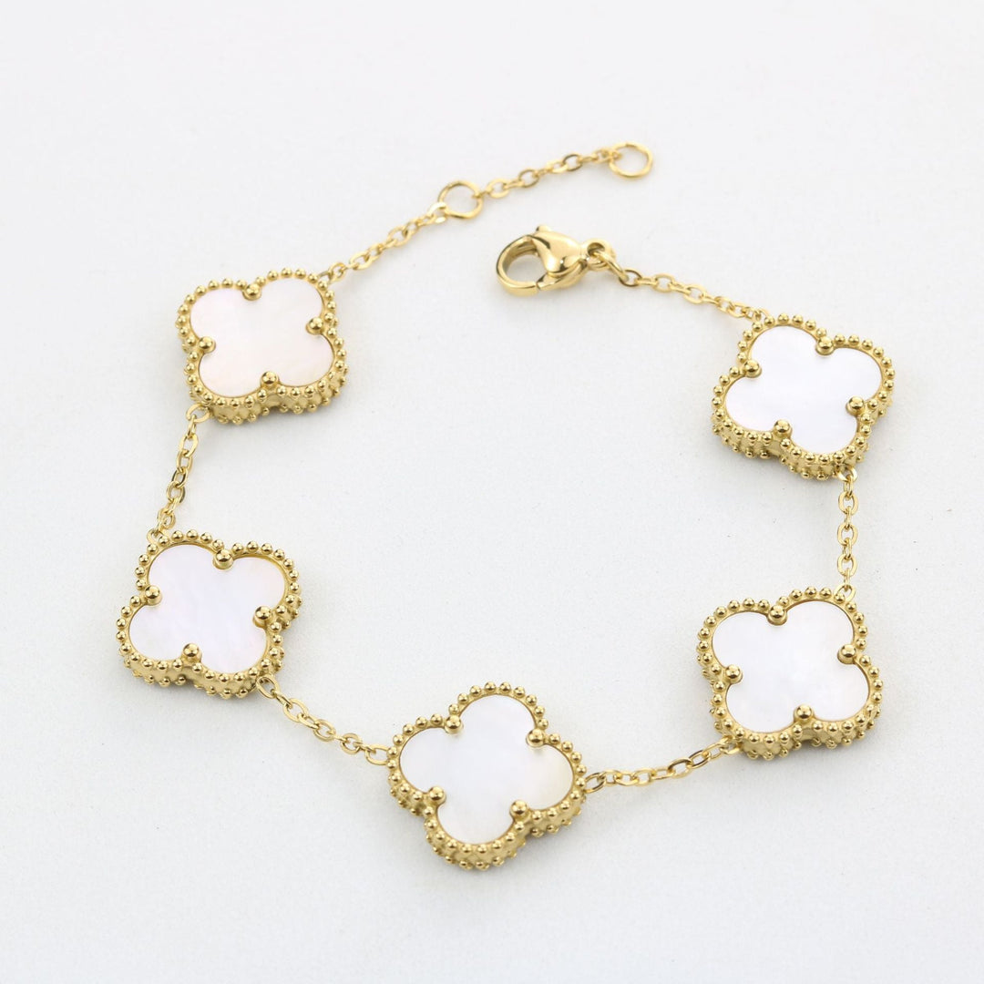 LUCKY CLOVER BRACELET WHITE